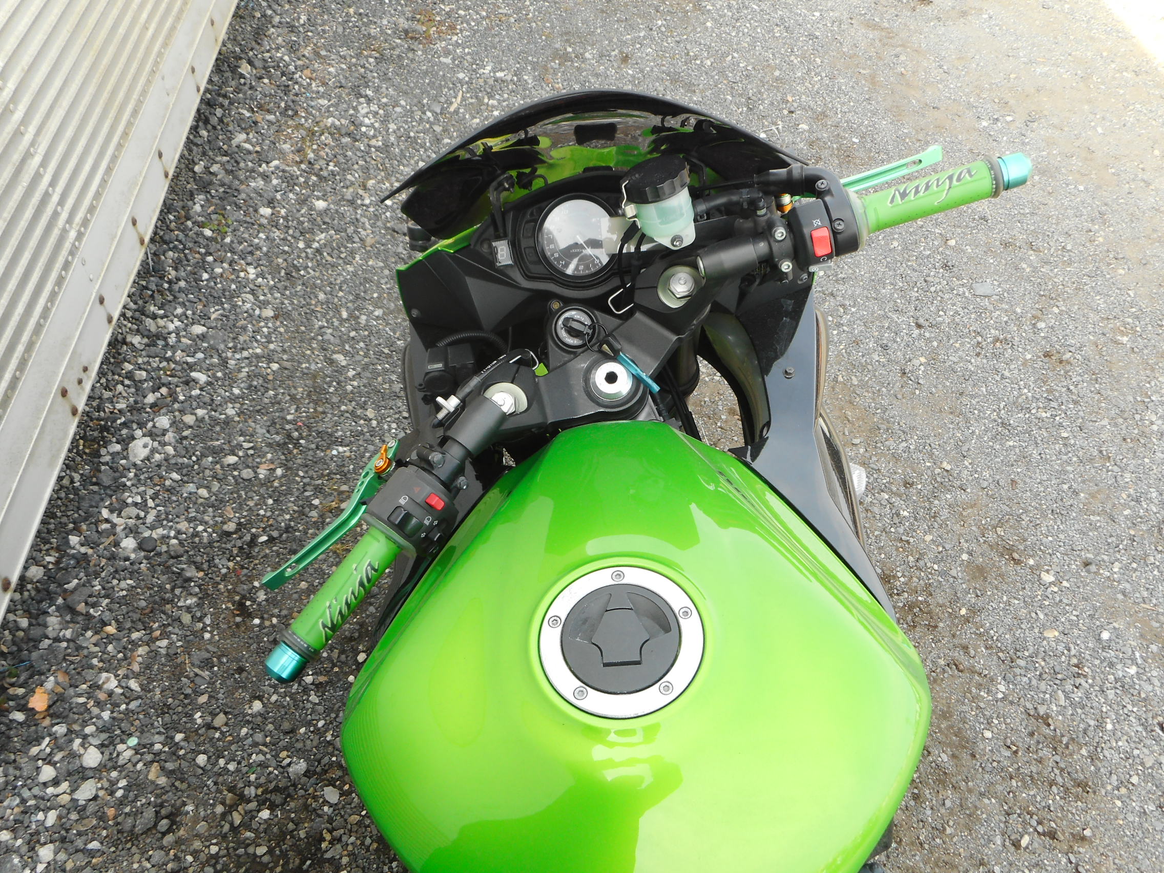 Z1000 Kawasaki Р·РµР»С‘РЅС‹Р№